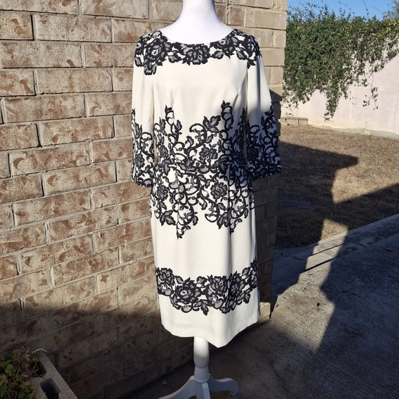 Adrianna Papell Ivory with Black Floral Lace-Print Sheath Dress  Women Size 10 - Picture 5 of 16